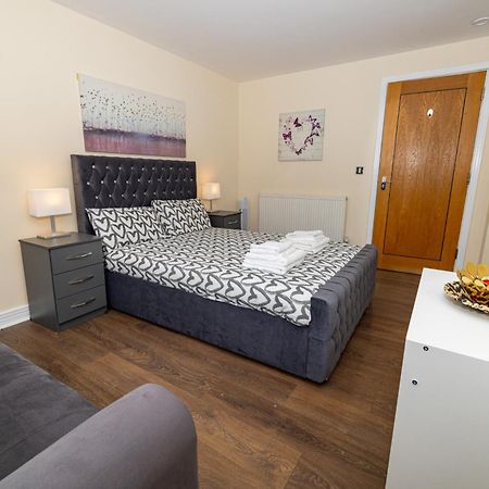 Two Bed Apartment Near Canary Wharf 런던 외부 사진