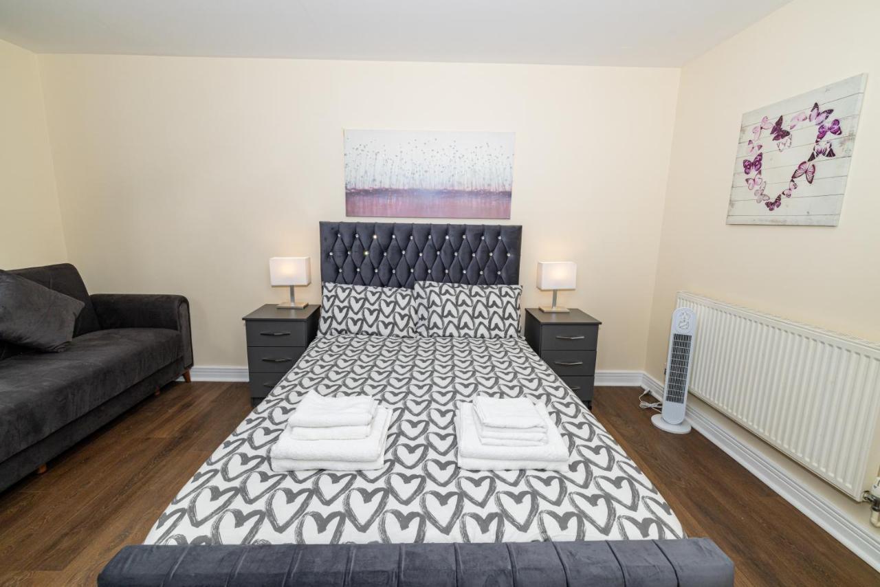 Two Bed Apartment Near Canary Wharf 런던 외부 사진