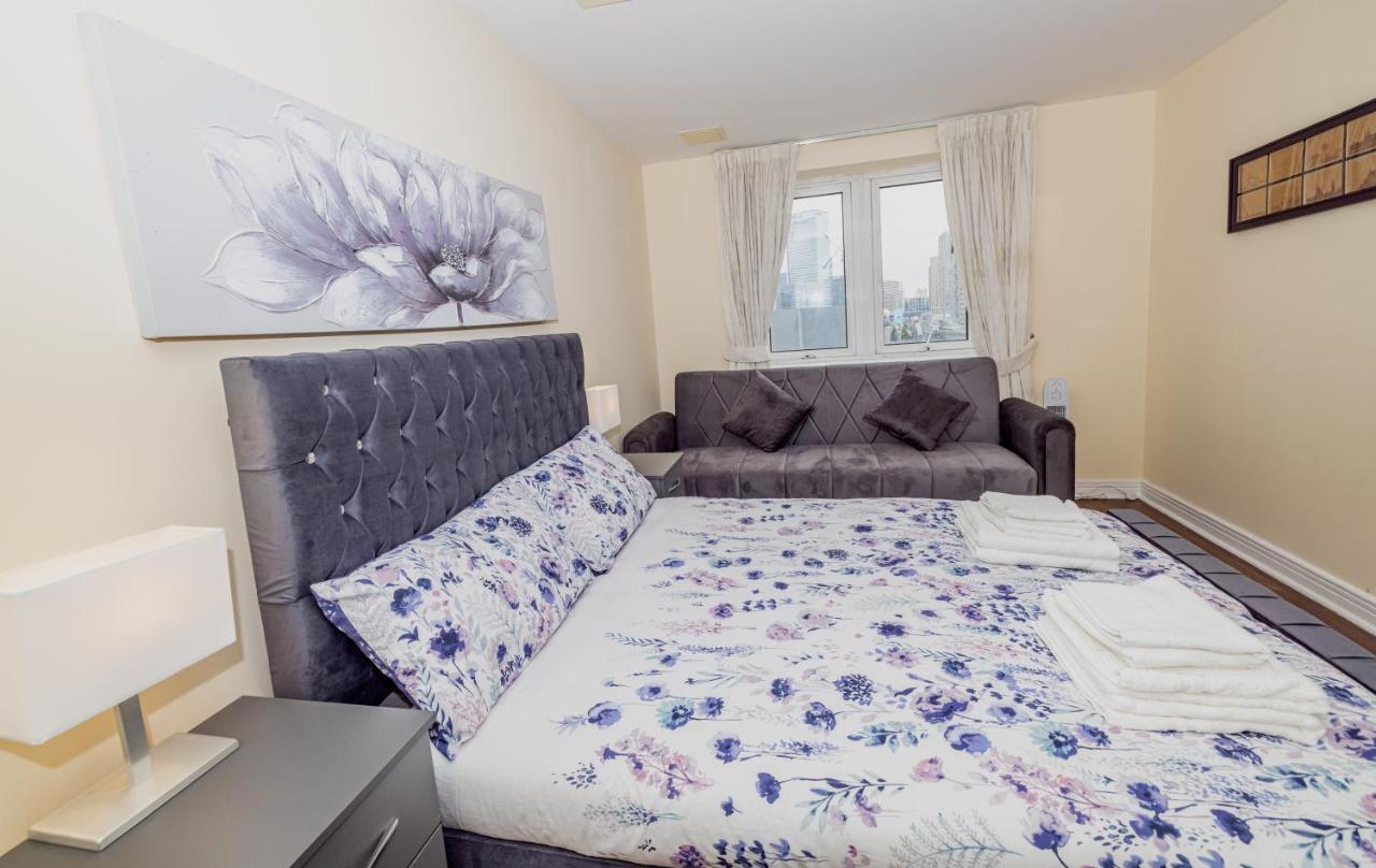 Two Bed Apartment Near Canary Wharf 런던 외부 사진