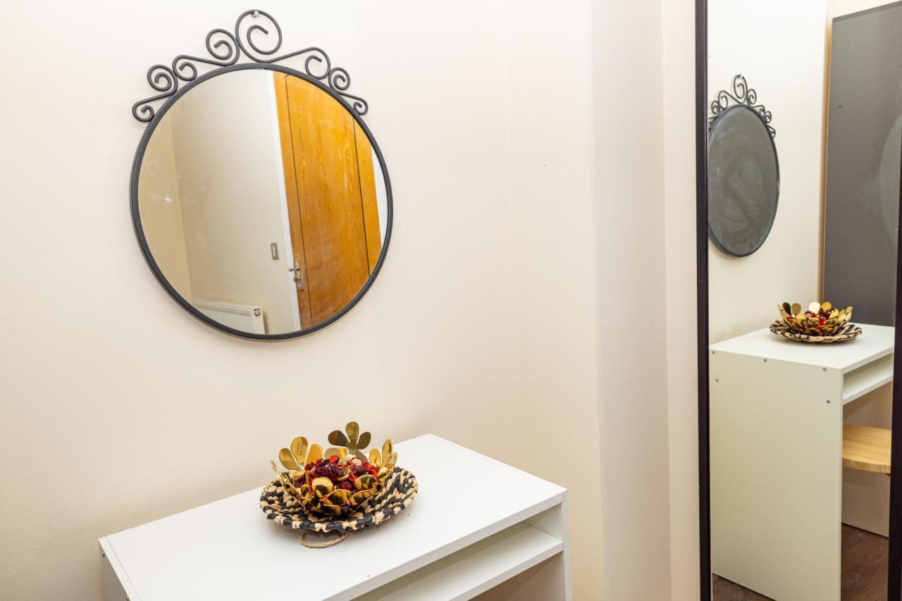 Two Bed Apartment Near Canary Wharf 런던 외부 사진