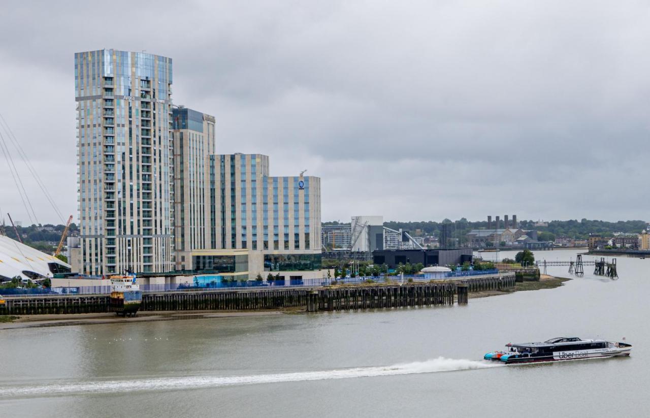 Two Bed Apartment Near Canary Wharf 런던 외부 사진