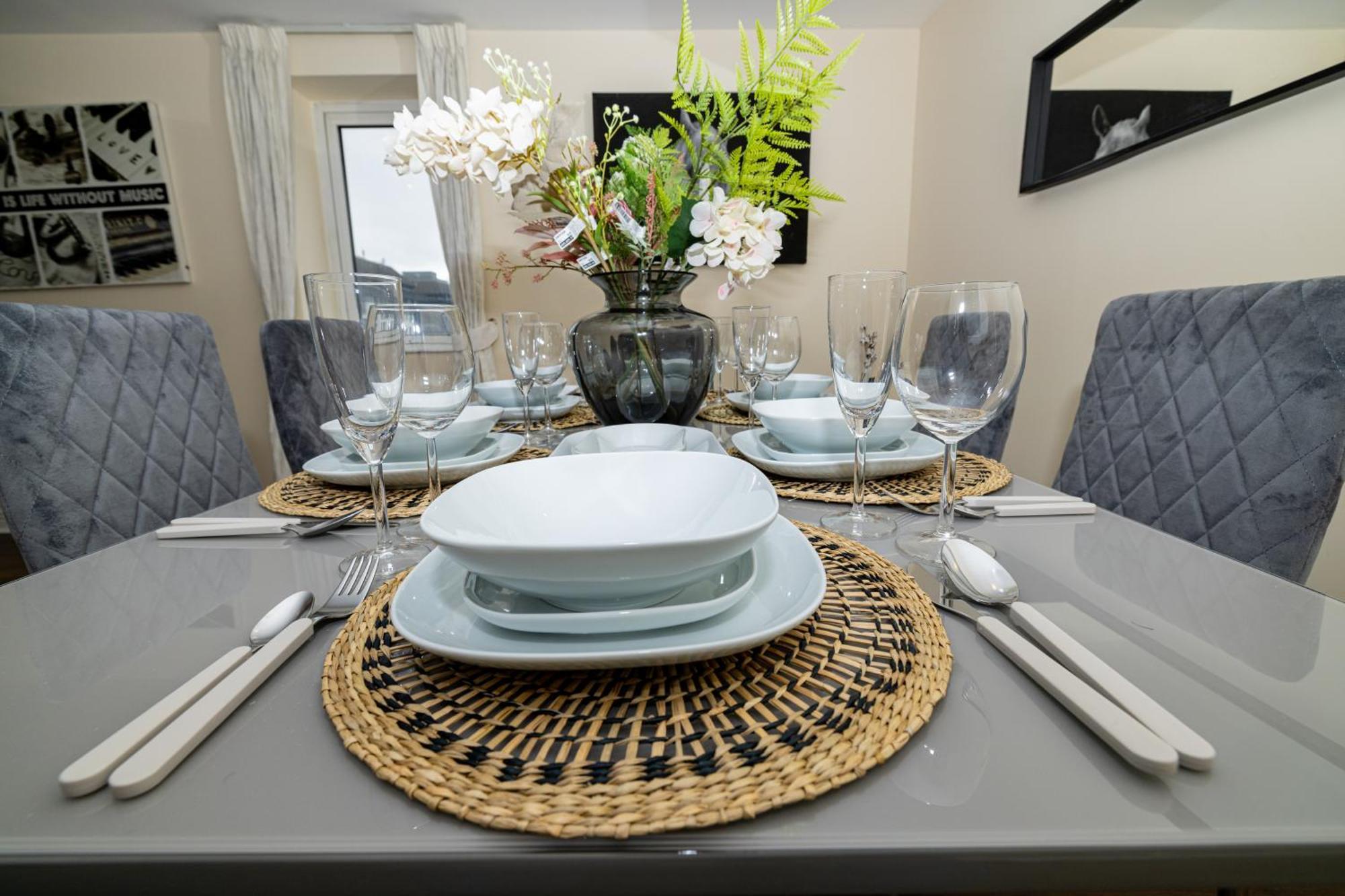 Two Bed Apartment Near Canary Wharf 런던 외부 사진