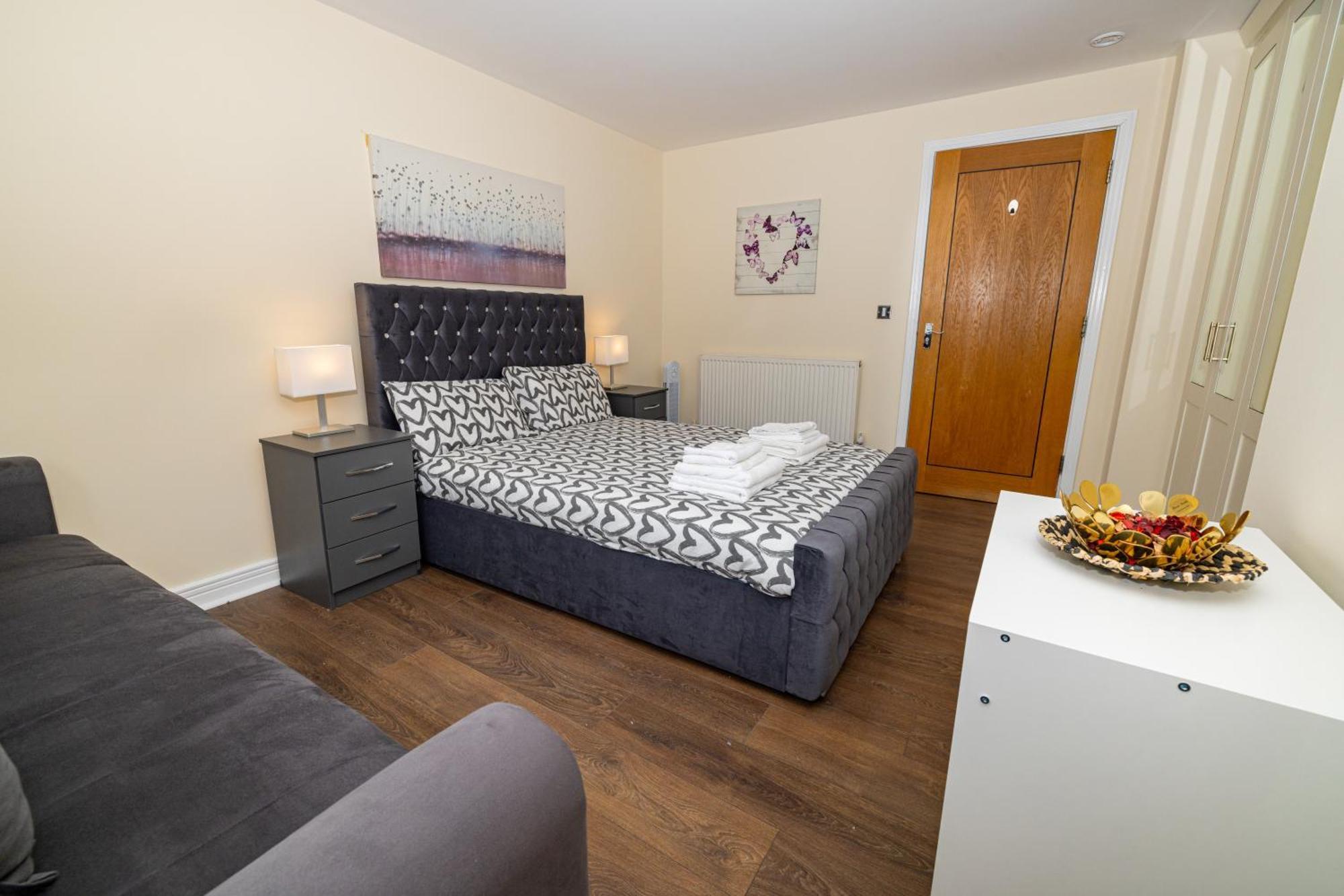 Two Bed Apartment Near Canary Wharf 런던 외부 사진