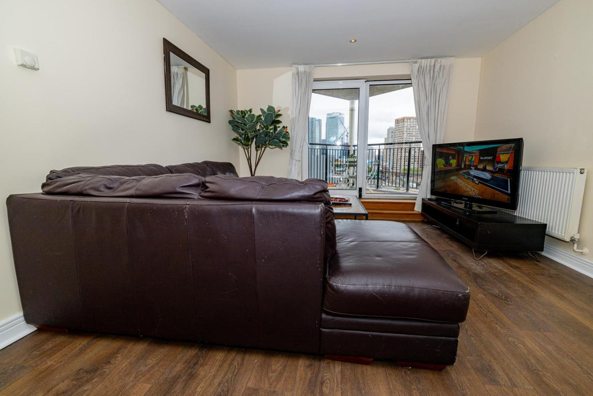 Two Bed Apartment Near Canary Wharf 런던 외부 사진