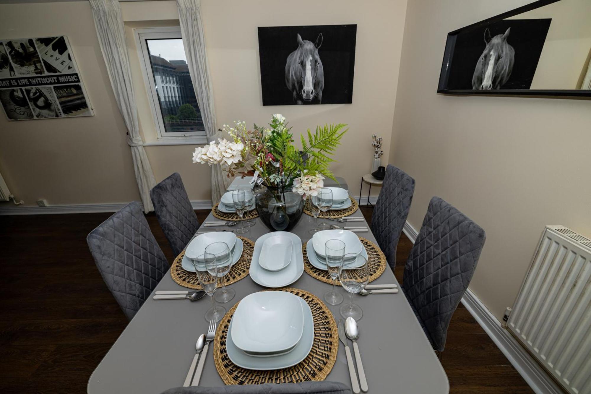 Two Bed Apartment Near Canary Wharf 런던 외부 사진