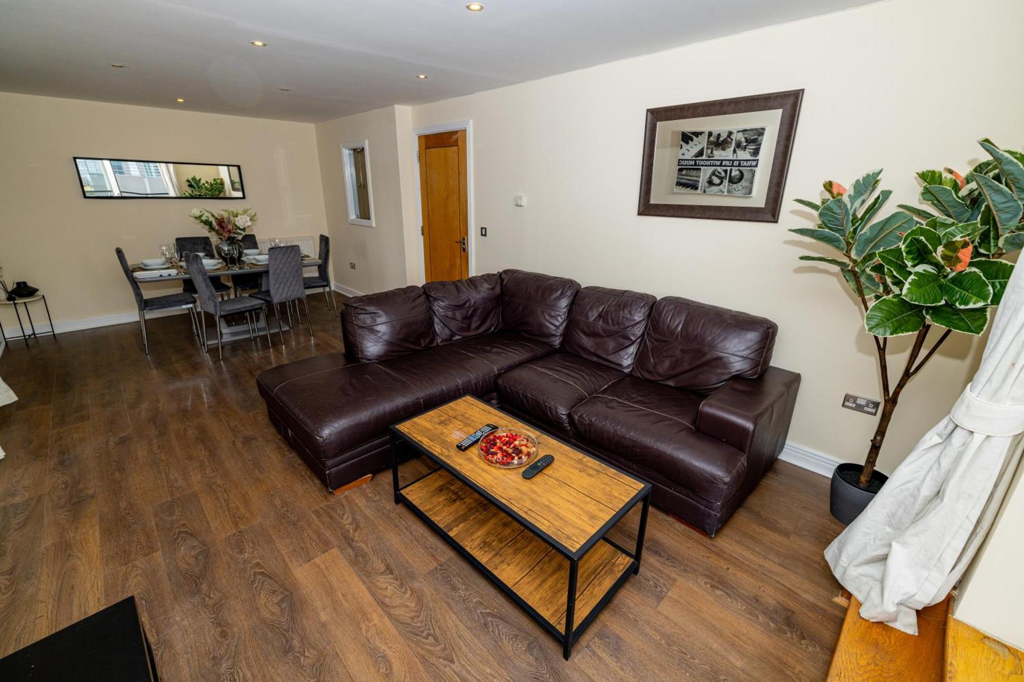 Two Bed Apartment Near Canary Wharf 런던 외부 사진
